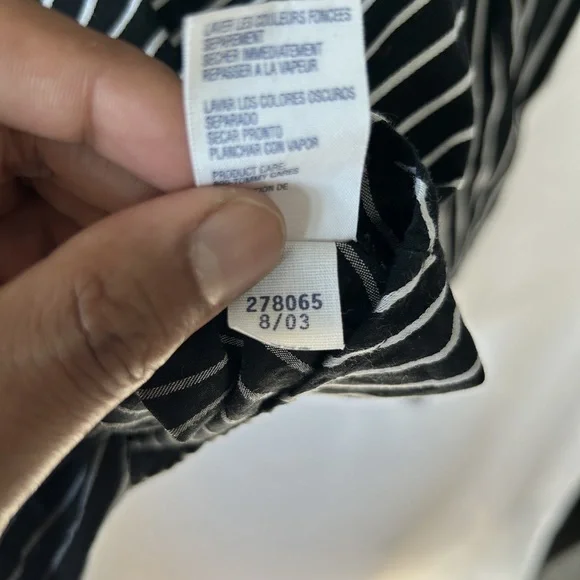 Tommy Hilfiger Women's Button Down Black & White Striped Ruffle Blouse Size 8 - Picture 5 of 11